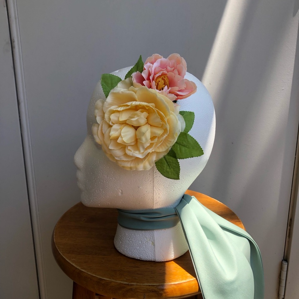 Pinup / Rockabilly Yellow Rose and Pink Accent Hair Flower - Picture 2 of 4
